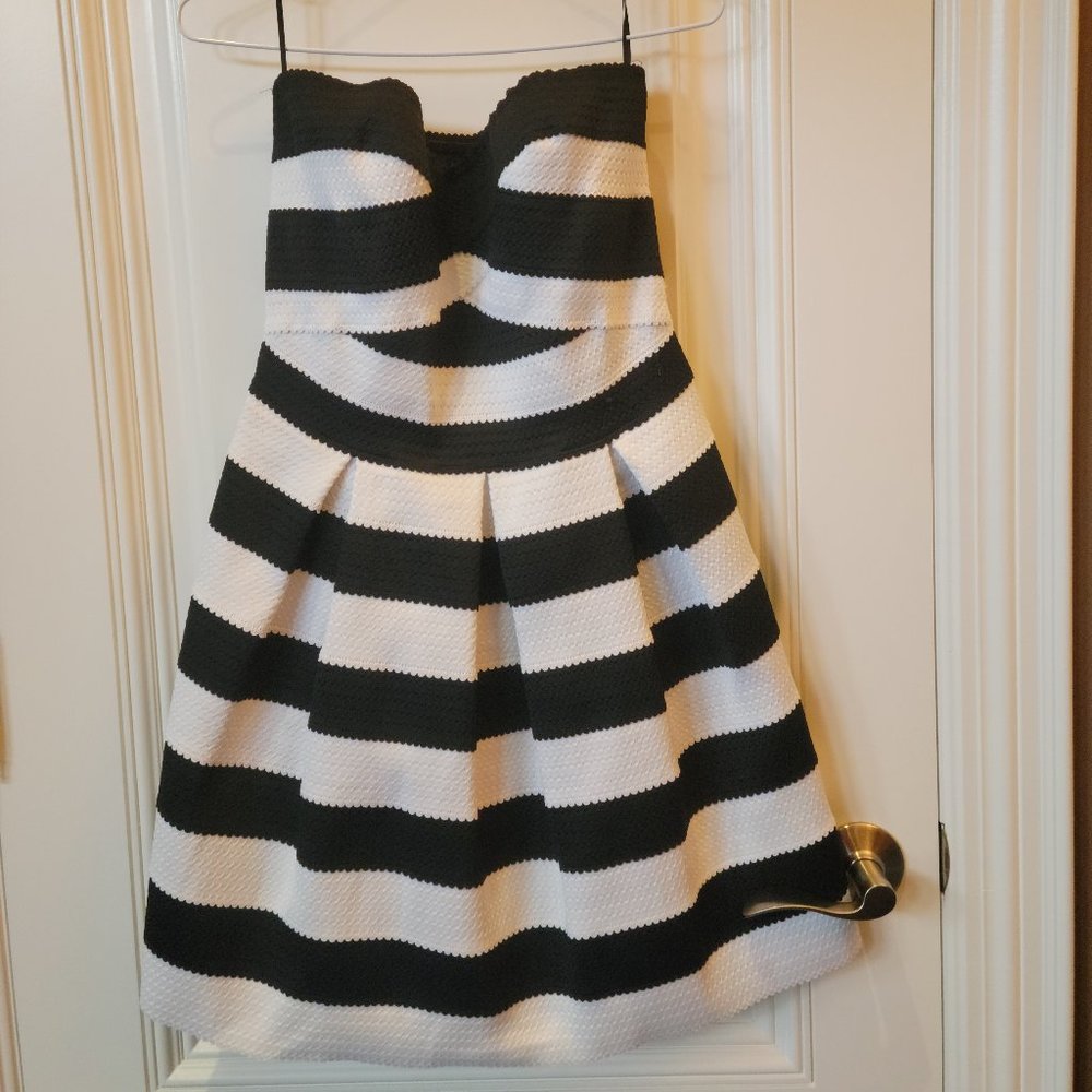 Express - Picture 3 of 11